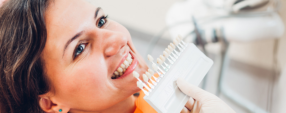 Pros and cons of teeth whitening