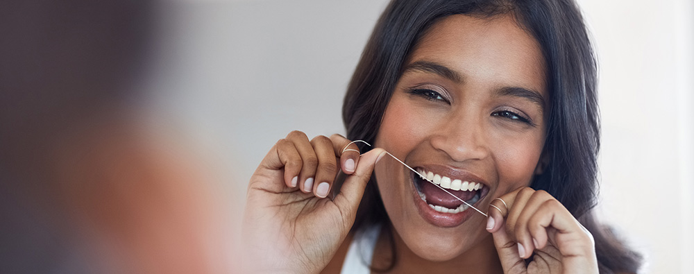 Floss vs Water Flosser: Which is best?